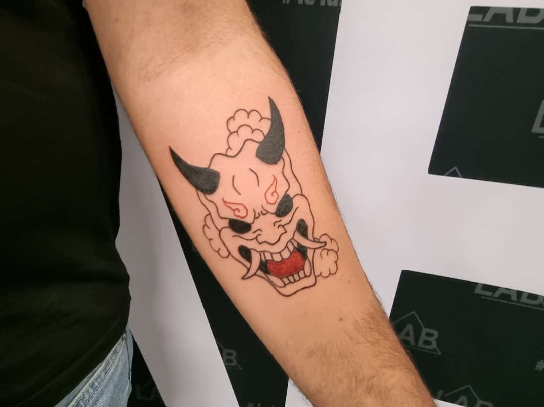 Hanya tattoo